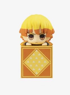 FuRyu Demon Slayer: Kimetsu No Yaiba Hikkake Vol.1 Zenitsu Figure (Ver. A)